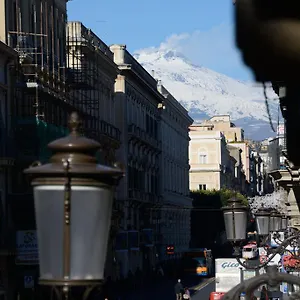 https://catania-etnea-bed-and-breakfast.sicilyhotelsitaly.net